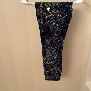 Women’s under armour project rock collection size XXL